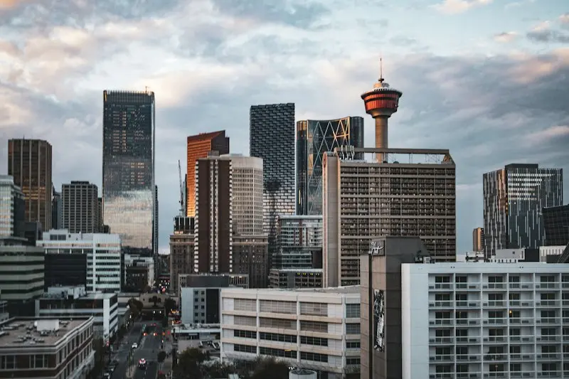 Calgary’s Craft Brewing Scene: From Local Favorites to Distillery Tours